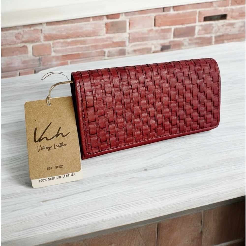 NWT~Brand New ‘Vintage Leather’ Woven Rust colored Wallet